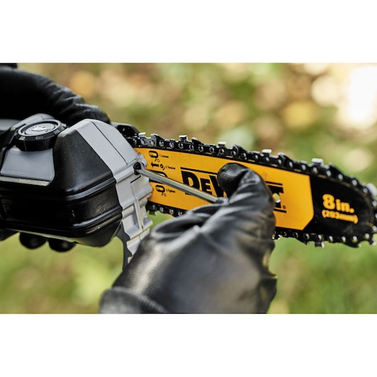 18V XR KÆDESAV T/GRENE M/FORLÆNGER 1X5AH