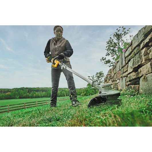 18V XR Græstrimmer 36CM Splitbar 1 X 5Ah