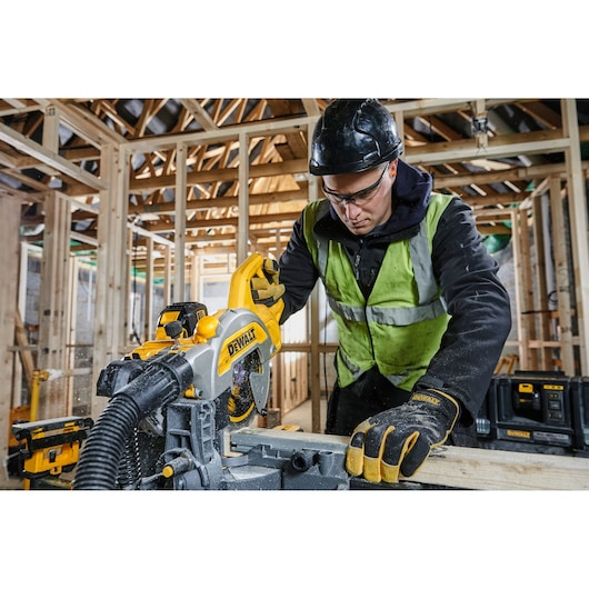 54V XR FLEXVOLT 216mm geringssav m. 2 batterier